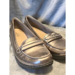 Clarks Ultimate Comfort Loafers Women's Size 11 Metallic Silver Slip On Shoes